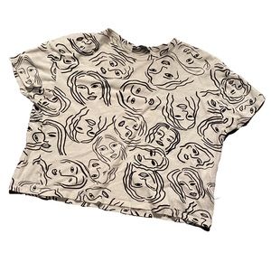 Zara - Women’s black and white patterned crop top. Size small